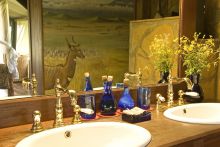 Campi ya Kanzi, Chyulu Hills, Kenya Â© Ian Johnson