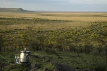 Sundowner at Serena Serengeti Safari Lodge, Serengeti National Park, Tanzania