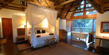 Hluhuwe River Lodge - Honeymoon Chalet