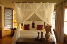 N'Kaya  Lodge - Bedroom