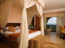 Guest room at Serena Lake Victoria