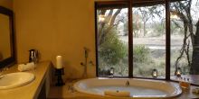 Serondella Game Lodge Bathroom