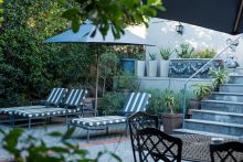 Welgelegen Courtyard with view of buffet 